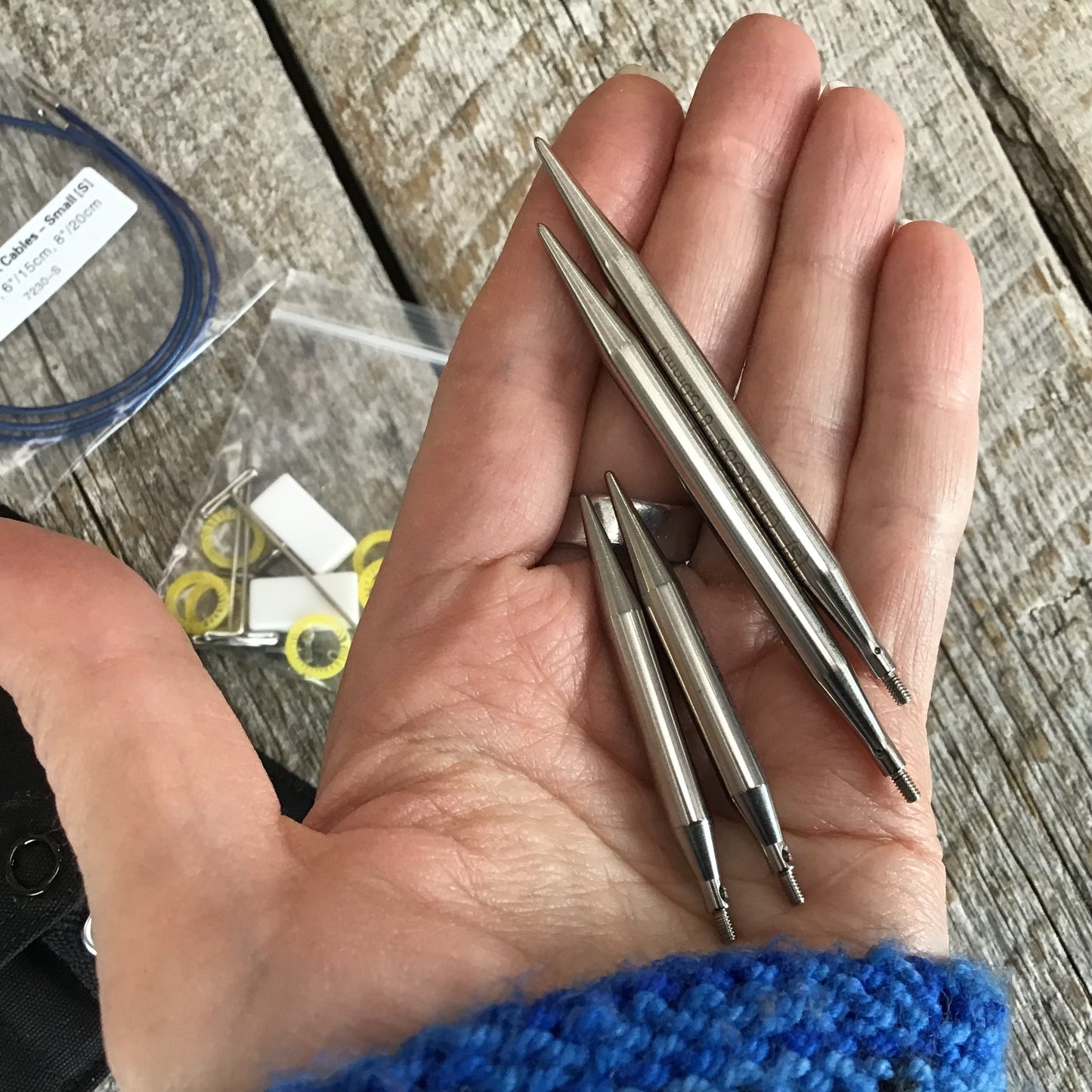 ChiaoGoo Twist Shorties 3.5 à 5mm / Ensemble d'aiguilles circulaires interchangeables courtes en Stainless / Stainless interchangeable short circular needle kit