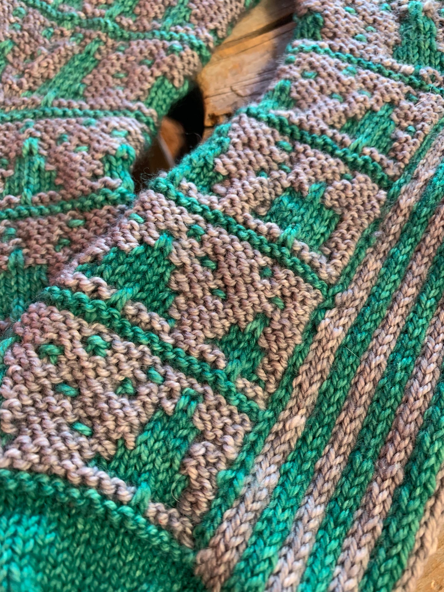 Kit - Pines & Needles Socks par Winter’s weather knits