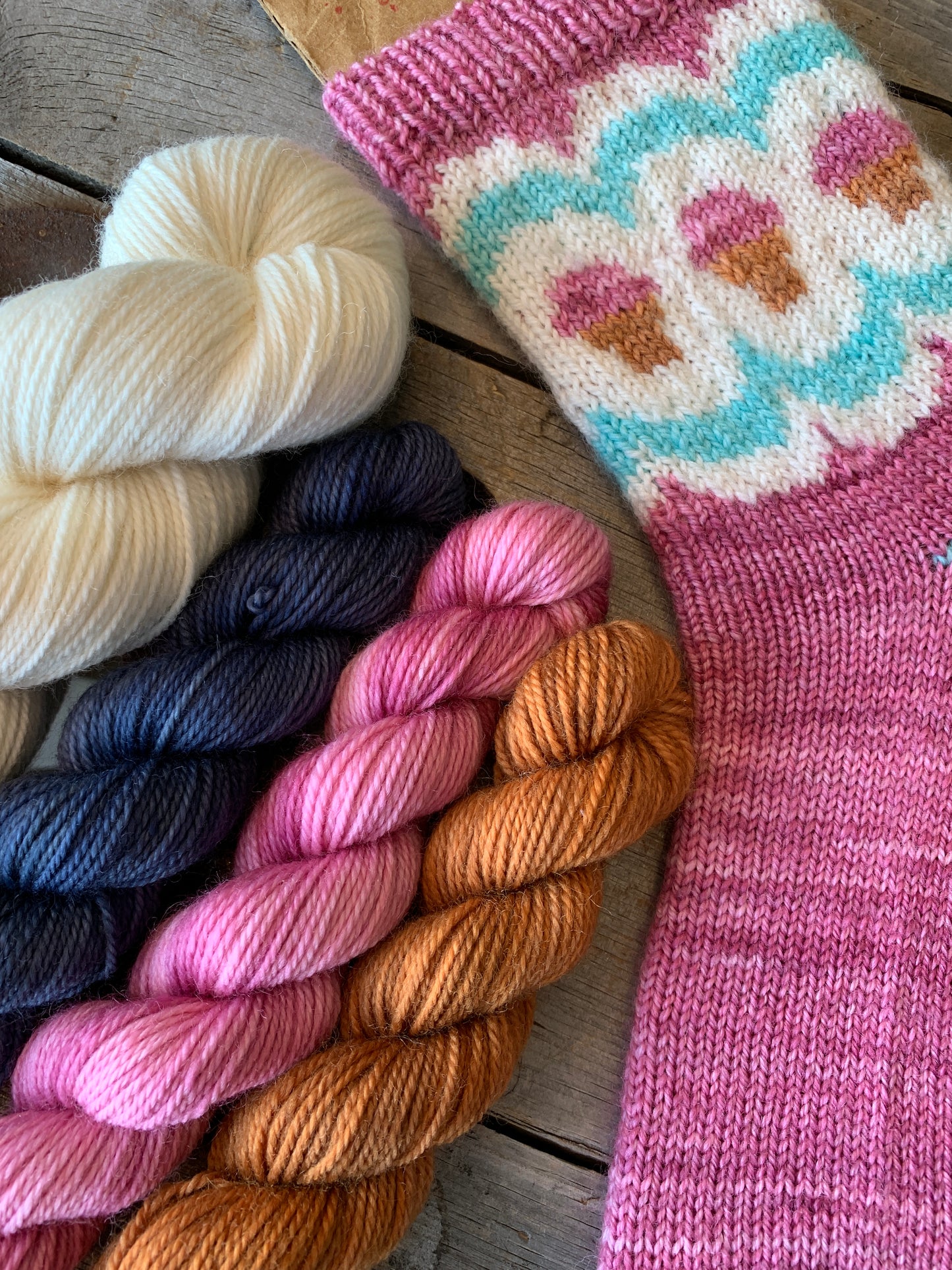 KIT Chaussettes Coaticook par Elyse D’Amours Designs